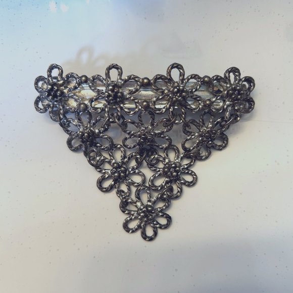 Accessories - VINTAGE Silver Tone HAIR  Clip Barrette with spring clasp